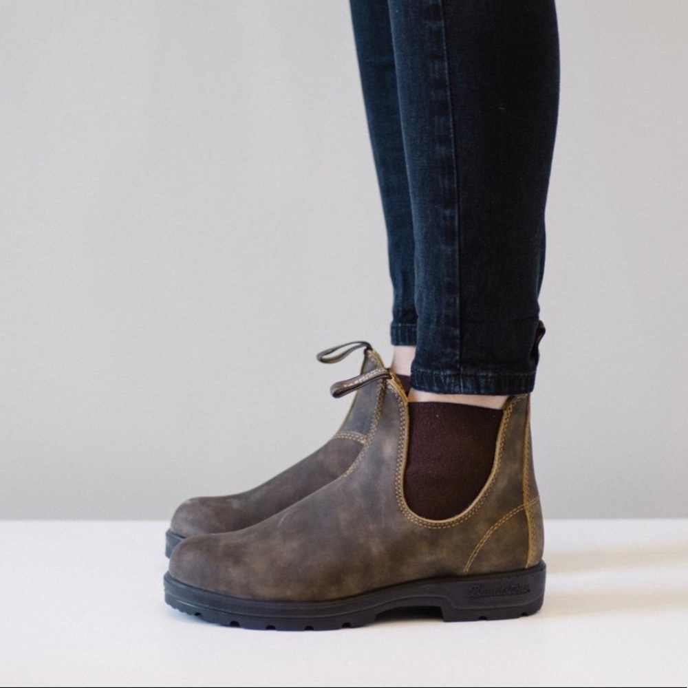 BLUNDSTONE BOOTS - rustic brown